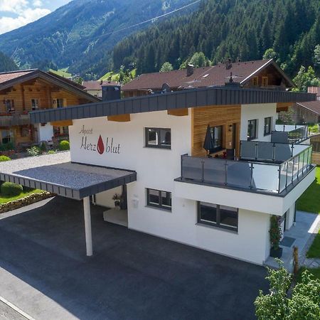 Apart Herzblut Mayrhofen Exterior photo